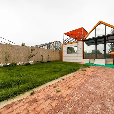 Tiny House With Garden And Terrace In Vila Antalya