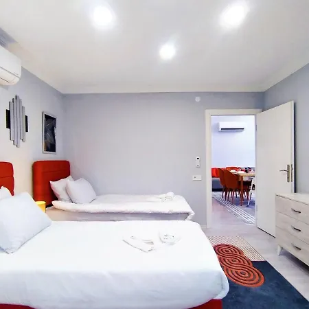 Tiny House With Garden And Terrace In Antalia